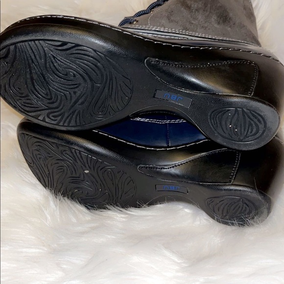 Navy Blue JBU snow/rain boot lace up with zipper on the side - Picture 7 of 9